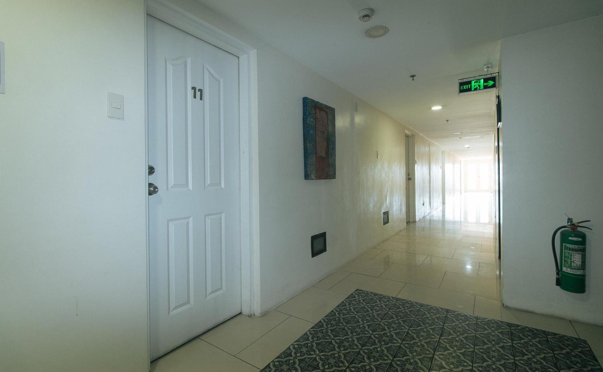 59 Xavierville By Reddoorz Cubao エクステリア 写真