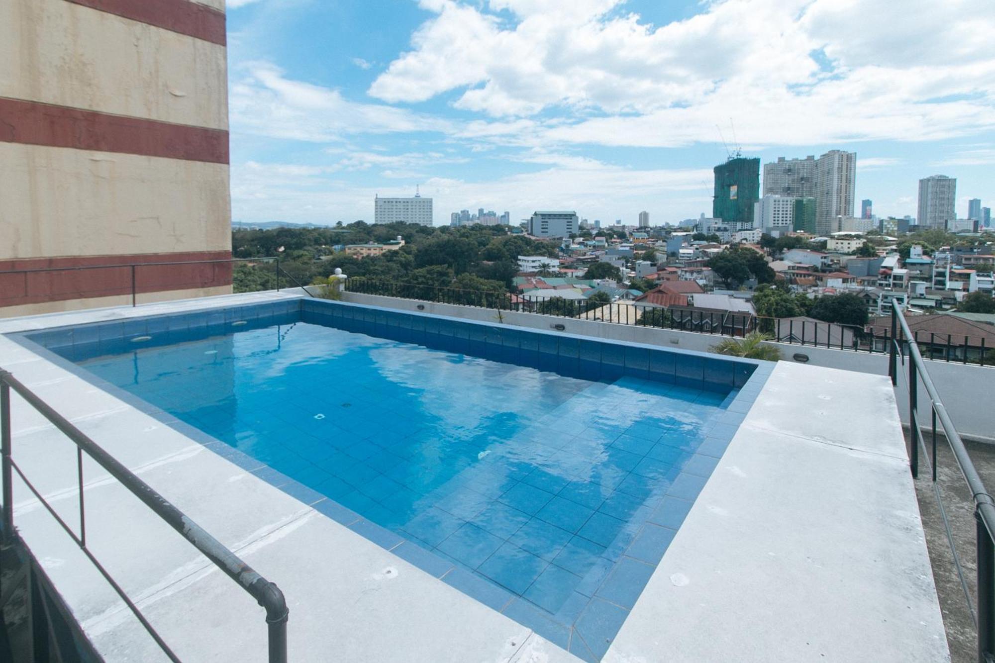 59 Xavierville By Reddoorz Cubao エクステリア 写真